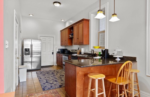 Benton Park Apartamento | Eclectic, Vibrant, Massive Gem right off the Park!