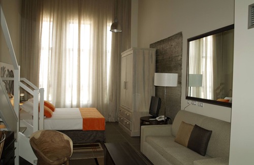 Simancas Hotel | Eco Alcala Suites