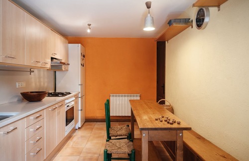 Bellver de Cerdanya Villa | Histórica Eco Villa en el corazón de los Pirineos con piscina privada