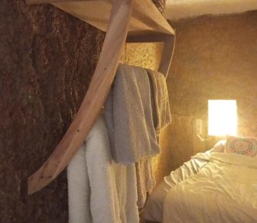 Los Gavilanes Casa | Eco-Finca Azuay - Cave refuge