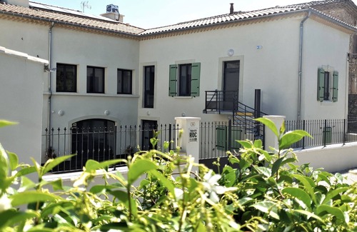 Saint-Andre-de-Roquepertuis Casa | Alojamiento para grupos 50 plazas en las Côtes du Rhône entre Gard y Ardèche