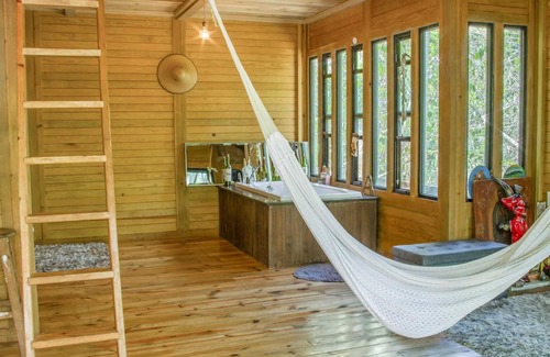Leona Vicario Cabina | Eco friendly cabin & jacuzzi | Ruta de los Cenotes