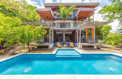 Nosara Casa | Eco-friendly Casa with jungle views, walking distance to beach