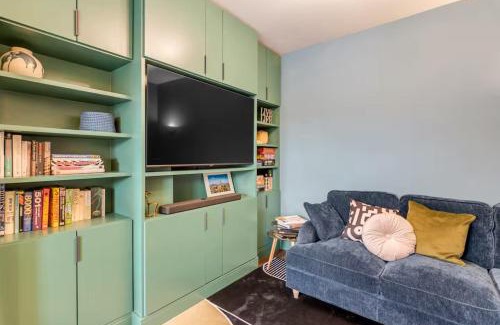 Norwich Casa | Eco Friendly Luxury Townhouse with Parking