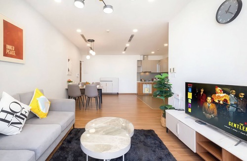 Tan Thuan Tay Condominio | Eco Green Saigon - Free Gym & Pool