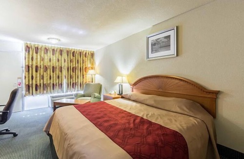 Baytown Hotel | Eco-Inn Suites Baytown