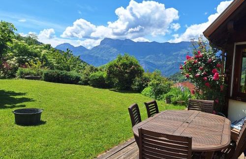 Theys Cama Y Desayuno | Eco-Logis Mad'in Belledonne