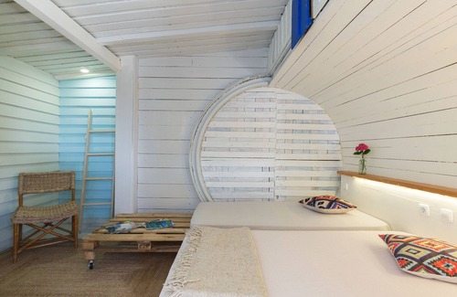 Ovar Cama Y Desayuno | Eco Surf & Stay Resort Pine Forest by the Beach, Maceda, Porto, North Portugal