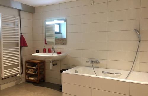 Sancy Cama Y Desayuno | Ecogite con Terraza y Jardín Privado para Familias