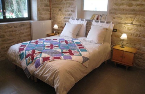 Sancy Cama Y Desayuno | Ecogite con Terraza y Jardín Privado para Familias