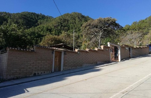 Gracias Casa | Ecolodge Guancascos, cabaña para 16 personas al pie del PN Celaque