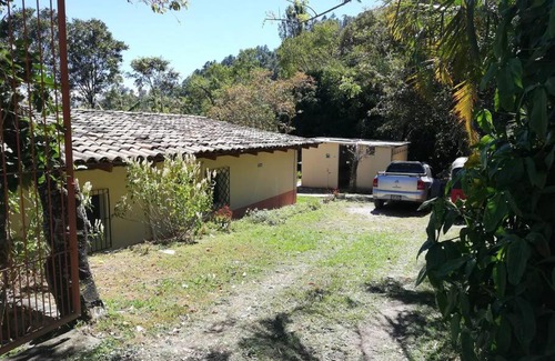 Gracias Casa | Ecolodge Guancascos, cabaña para 16 personas al pie del PN Celaque