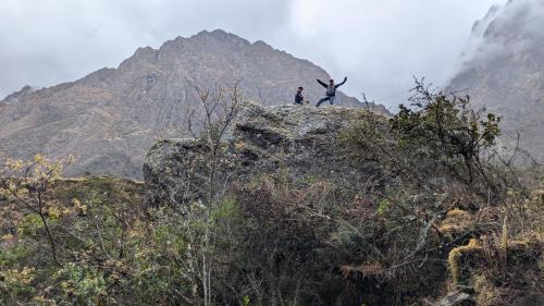 Ollantaytambo Otro | EcoLodge Mayu Camping
