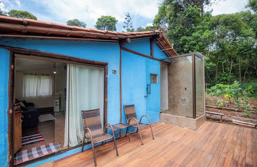 Piedade do Paraopeba Chalet De Esquí | Ecological Chalet in Brumadinho 30 minutes from BH. Bath, Kitchen, Deck and Pet Friendly