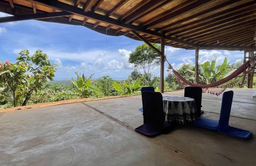 Ilheus-Itacare Otro | Ecological house overlooking the sea, inside an agroforest!