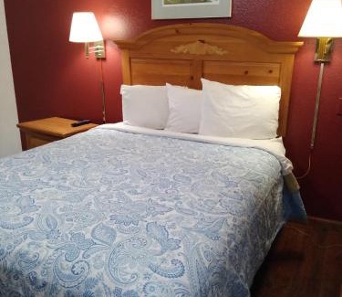 Downtown Anchorage Hotel | Econo Inn