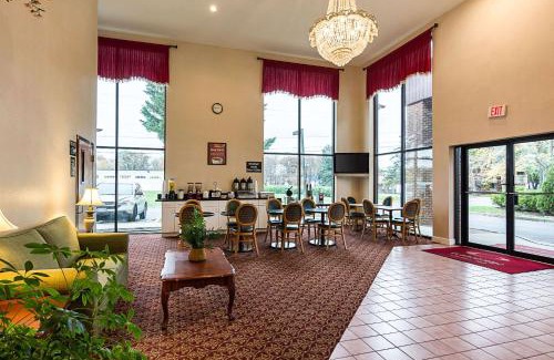 Clinton Cabina | Econo Lodge Andrews AFB