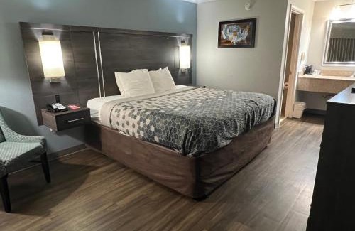 Byron Cabina | Econo Lodge Byron - Warner Robins