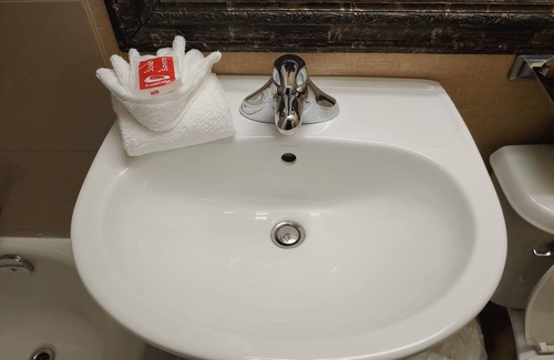 Sunnyside Hotel | Econo Lodge City Centre