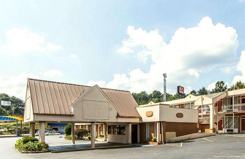 Cleveland Hotel | Econo Lodge Cleveland