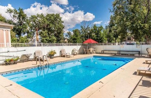 Central Colorado Springs Cabina | Econo Lodge Colorado Springs Downtown