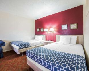 Fallon Cabina | Econo Lodge Fallon Naval Air Station Area