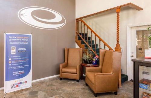 South Lake Tahoe Hotel | Econo Lodge Inn & Suites Heavenly Village Area