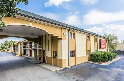 Matthews Hotel | Econo Lodge Inn & Suites Matthews - Charlotte