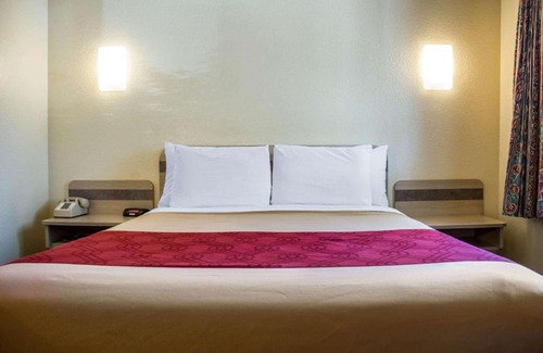 Meadville Cabina | Econo Lodge Meadville