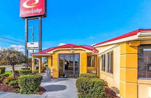 Norwalk Hotel | Econo Lodge Norwalk