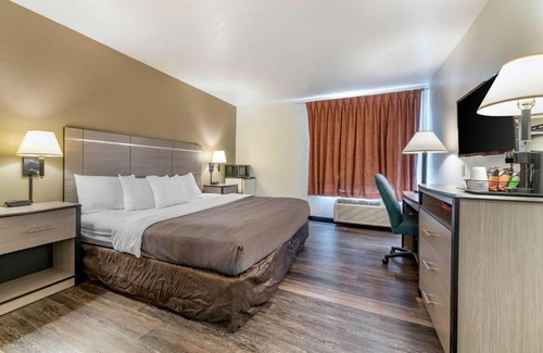 Pueblo Cabina | Econo Lodge Pueblo North