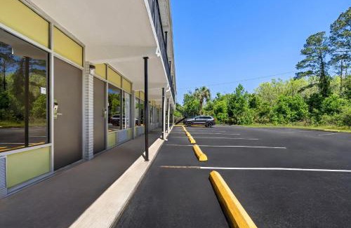 Jennings Cabina | Econo Lodge