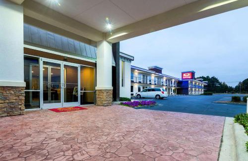 Selma Cabina | Econo Lodge