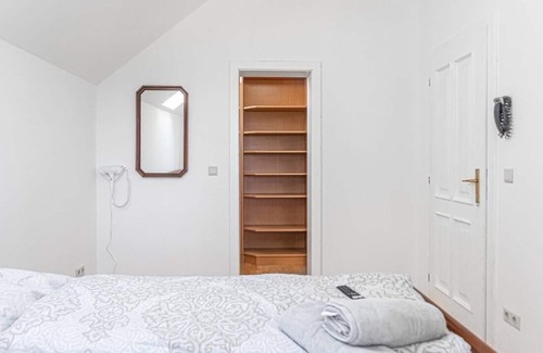 Grinzing Apartamento | Triple-Élite-Baño compartido