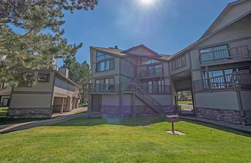 Tahoe Keys Condominio | Economical Waterfront Condo for 6 with Great Views of the Marina - 86A~