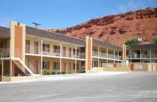 St. George Hotel | Economy Inn & Suites