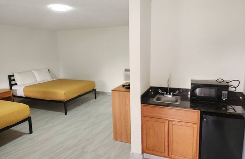 Kingsland Hotel | Economy Inn