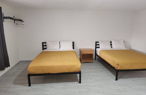 Kingsland Hotel | Economy Inn