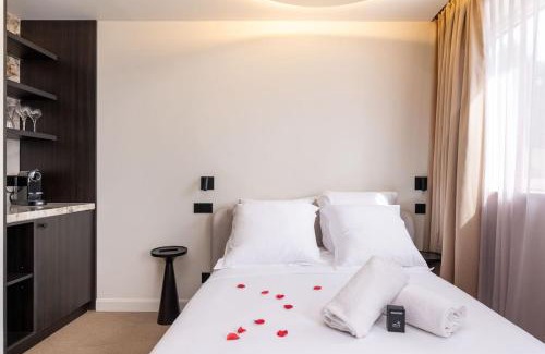 Villette Gare Apartamento | Ecrin Romantique, Suite d'exception avec balnéo