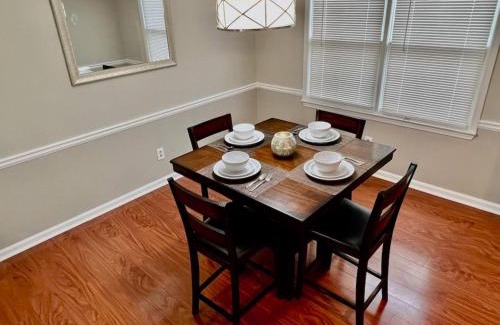 Stone Mountain Casa | Ecstatic Town Home In Stone Mountain