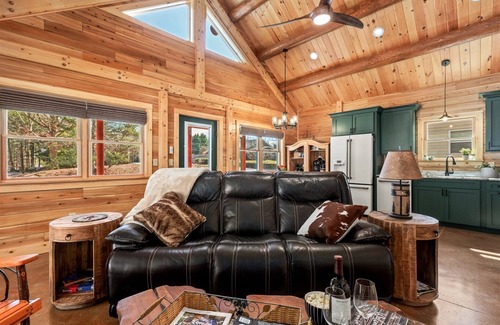 Hendersonville Cabina | Ecusta Trailhead Cabin