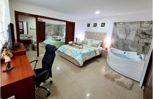 Las Peñas Apartamento | Ecusuites Jacuzzi Executive Dpto Riverfront l puerto santa ana