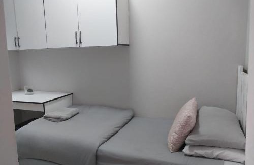 Universitas Apartamento | Edaneg