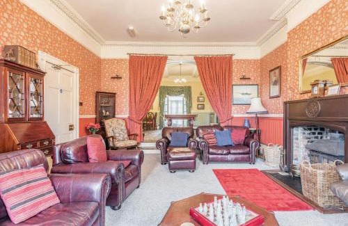 Kingswood Casa | Edderton Hall Country House