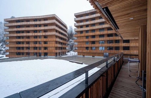 Flims Apartamento | Edelweiss vacation apartment Casa Vallada: Modern 3.5-room apartment, 57 m².