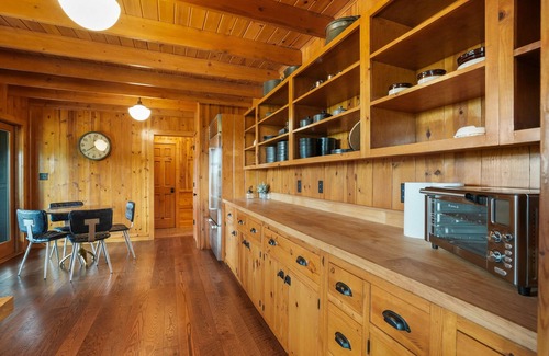 Logan Cabina | Eden Acres | Pool | Pool Table | Private Estate