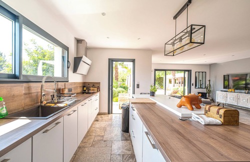 Le Muy Casa | Eden Balinais Jacuzzi and pool