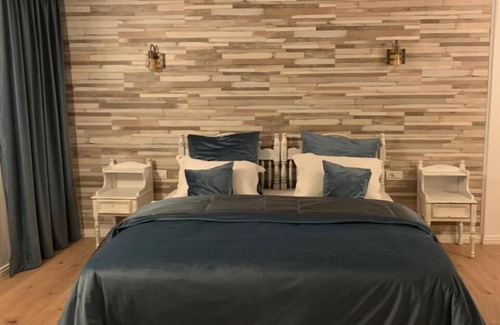 Bran Casa | EDEN BY THE MOUNTAIN