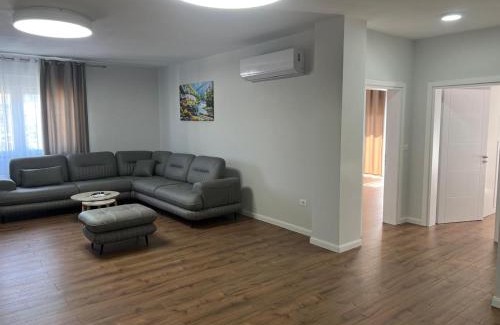 Kukes Apartamento | Eden House