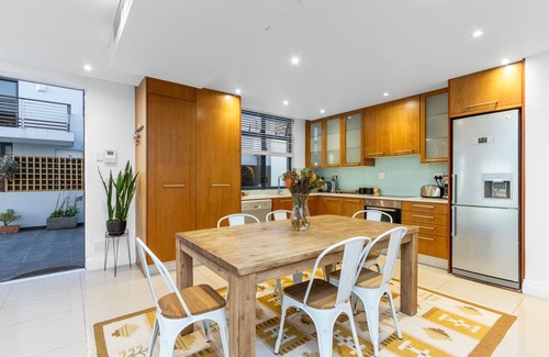 Big Bay Apartamento | Eden on the Bay 166 - Tres Habitaciones Piso, Capacidad 6
